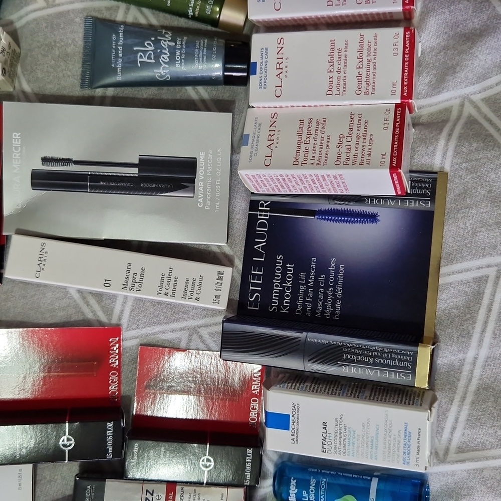 Huge designer sample bundle. 31 new items. RITUALS, CLARINS, MAC, NARS, ARMANI, - Picture 6 of 12